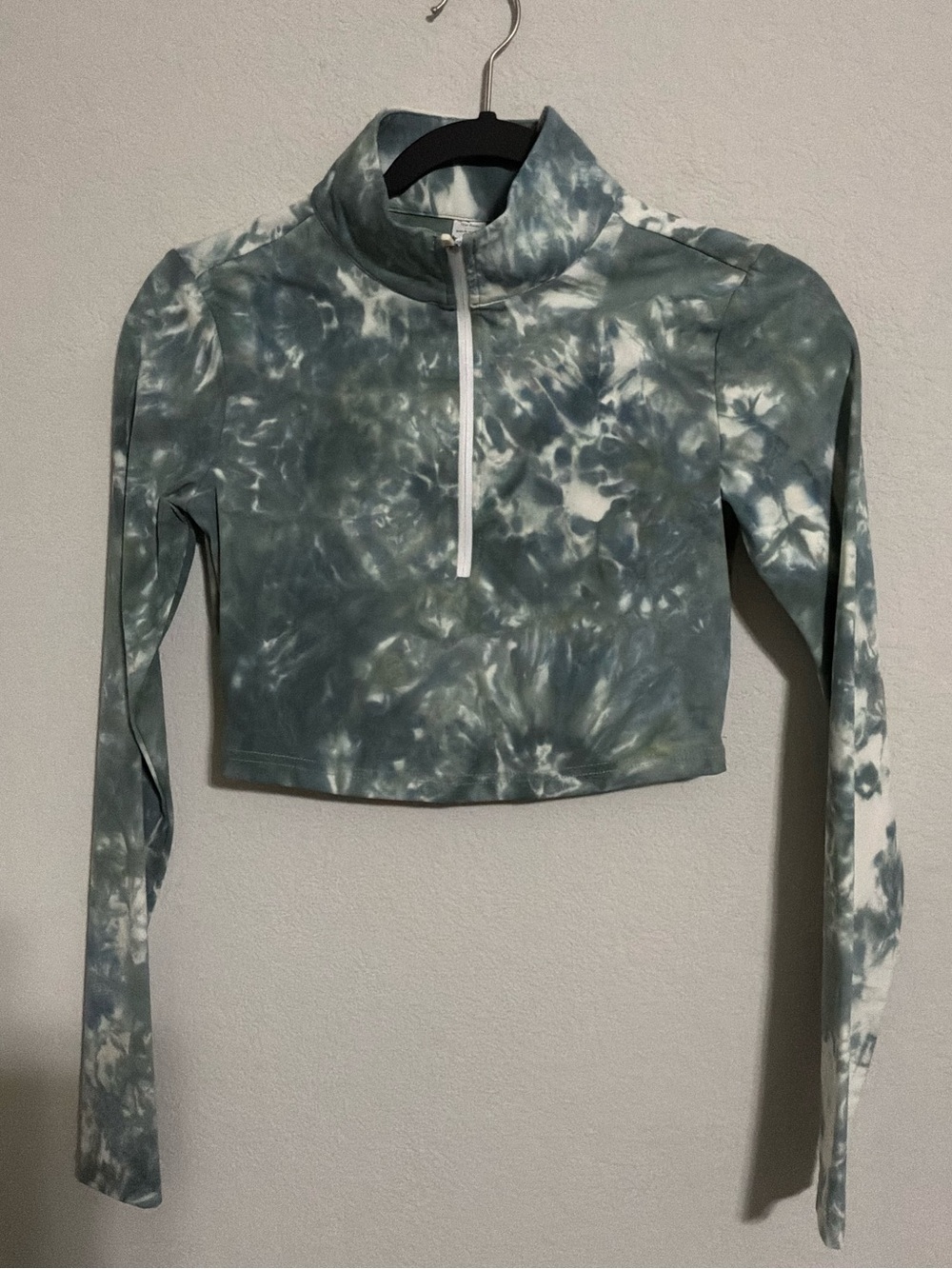 Cropped Tie-Dye Half-Zip Mock Neck Top - Blue/Green